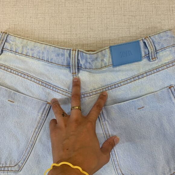 Zara High Rise Shorts Womens 8 Raw Hem Denim Side Vents 5 Pocket Stretch *READ - Picture 11 of 13